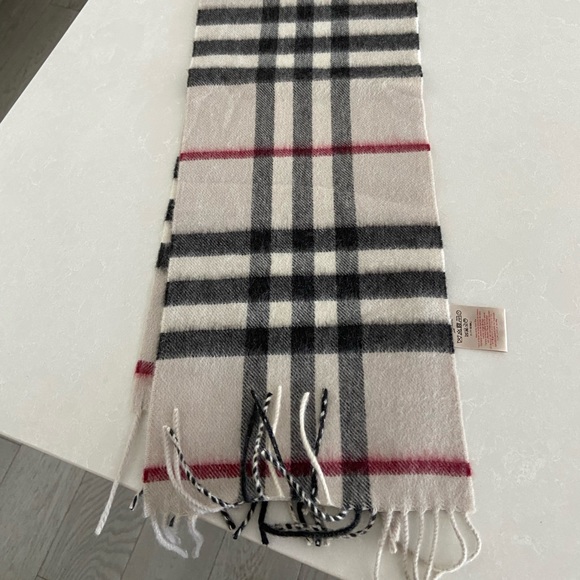 Burberry scarf